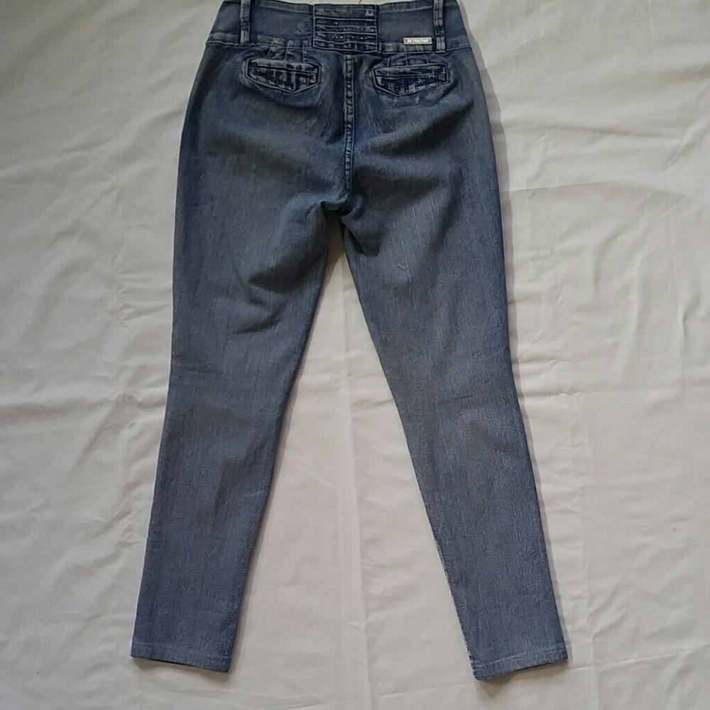 Jeans - Picture 4 of 5
